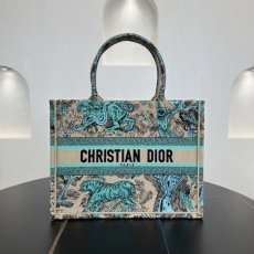 Dior Shopping Bags